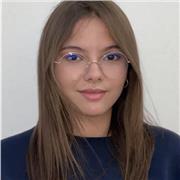 Vous avez besoin d’un professeur particulier ? Je suis une étudiante prête à partager mon savoir avec mes clients et les aider à obtenir de meilleures notes à l’école.